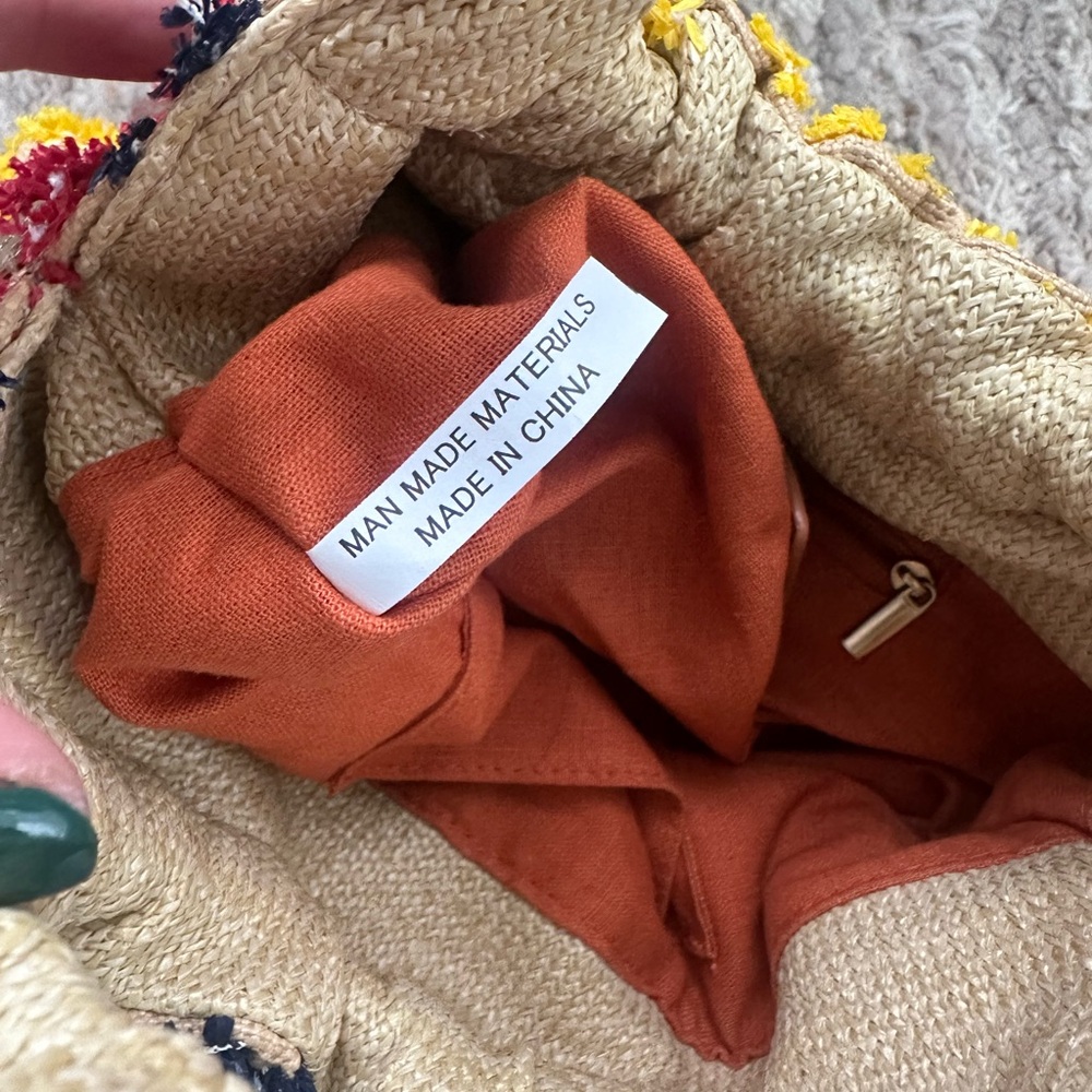 PERFECT Raffia Handbag - Picture 9 of 11